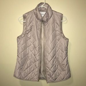 Lightweight Diamond Quilted Zip Front Vest